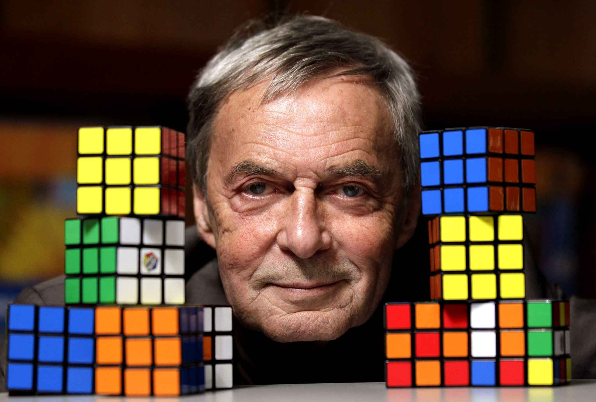 En su libro, Erno Rubik recorre cada etapa de su vida y sus pensamientos.