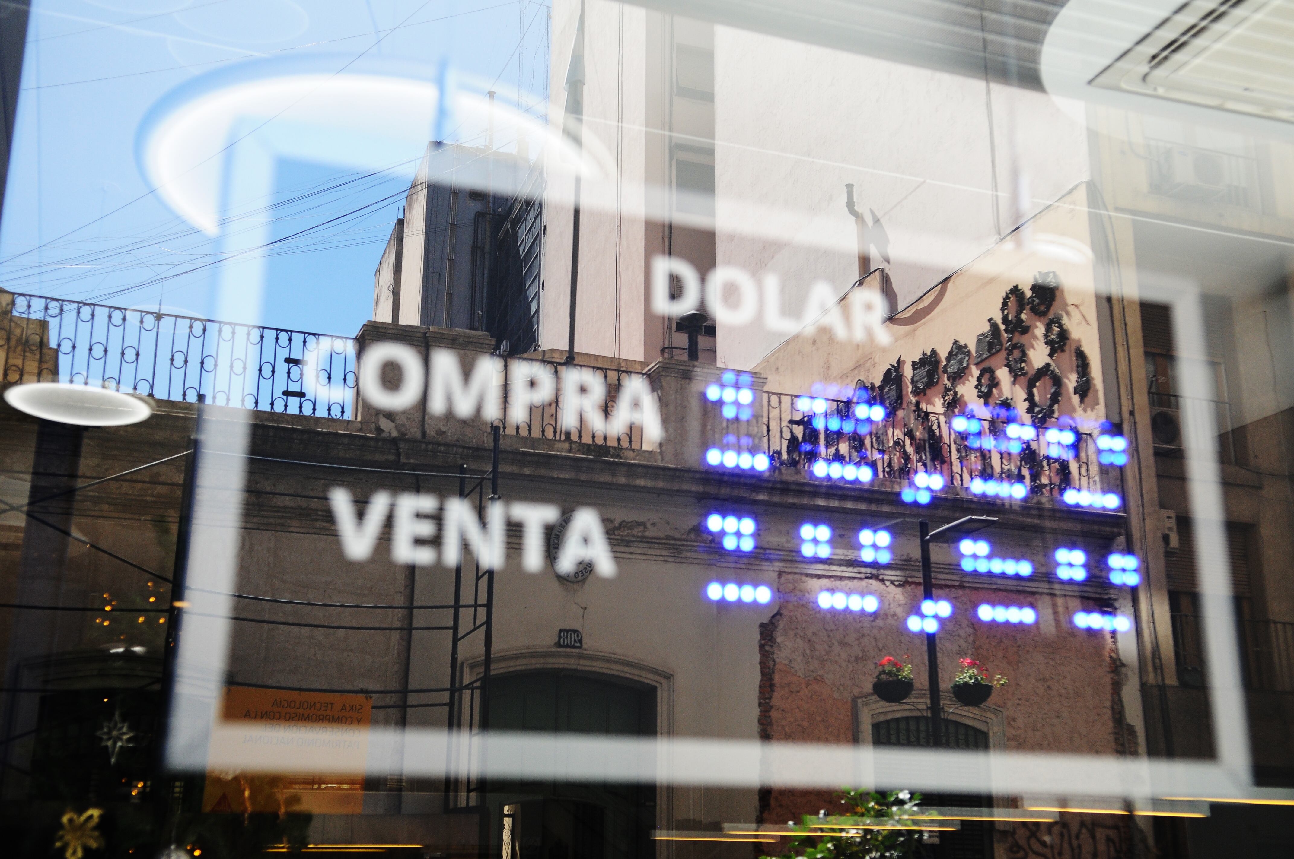 Las reservas del Banco Central se ubicaron en 63.224 millones de dólares, con una baja de 154 millones.