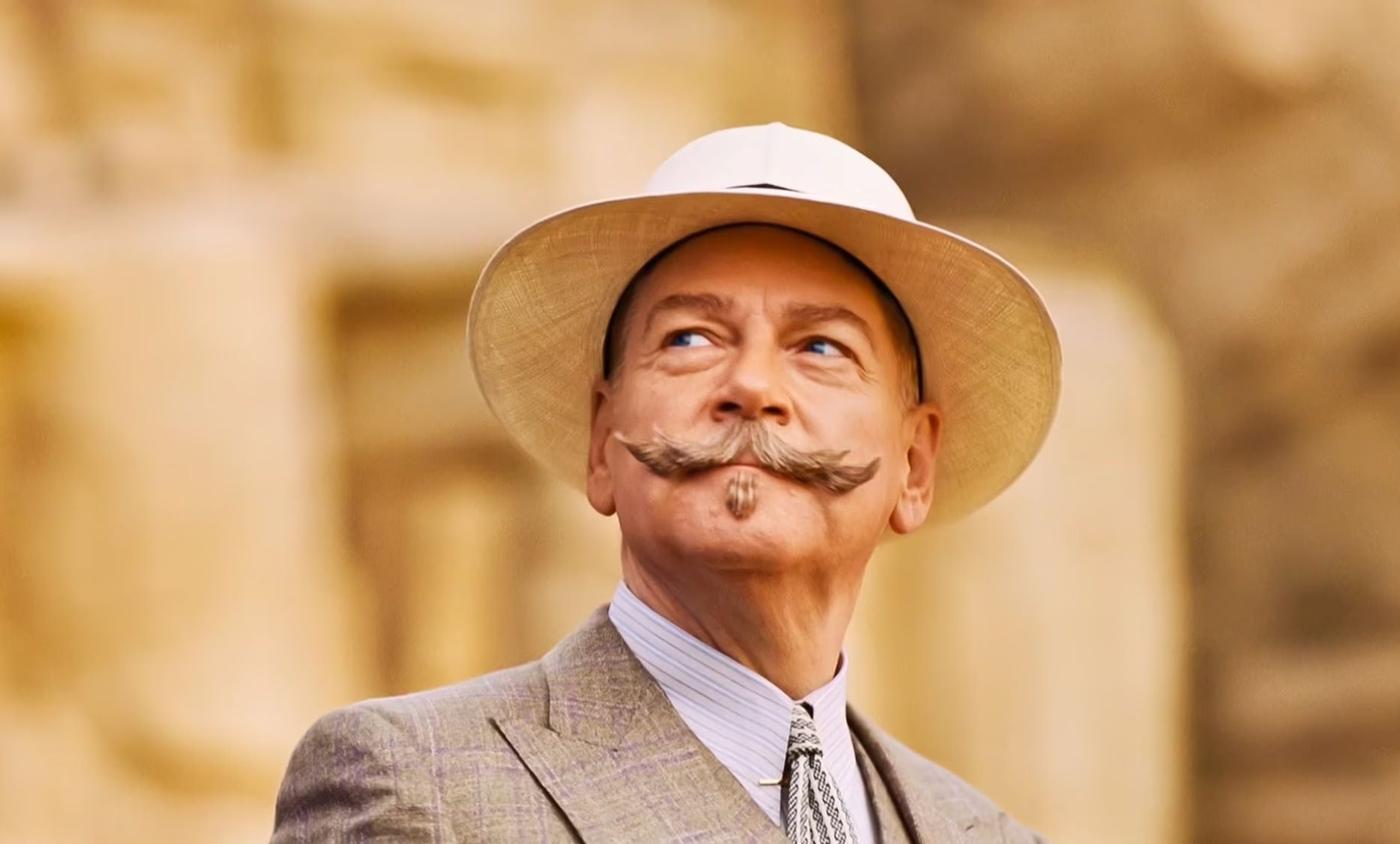 Brannagh como Hercule Poirot en "Muerte en el Nilo", estreno reciente.