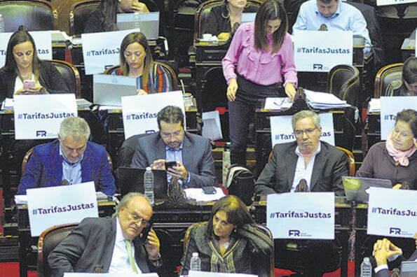 La sesión en la Cámara de Diputados arrancó pasadas las 11 y se extendió hasta cerca de la medianoche.