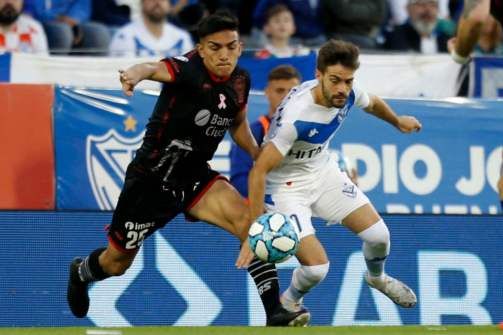 Vélez y Huracán igualaron 0-0 en Liniers.
