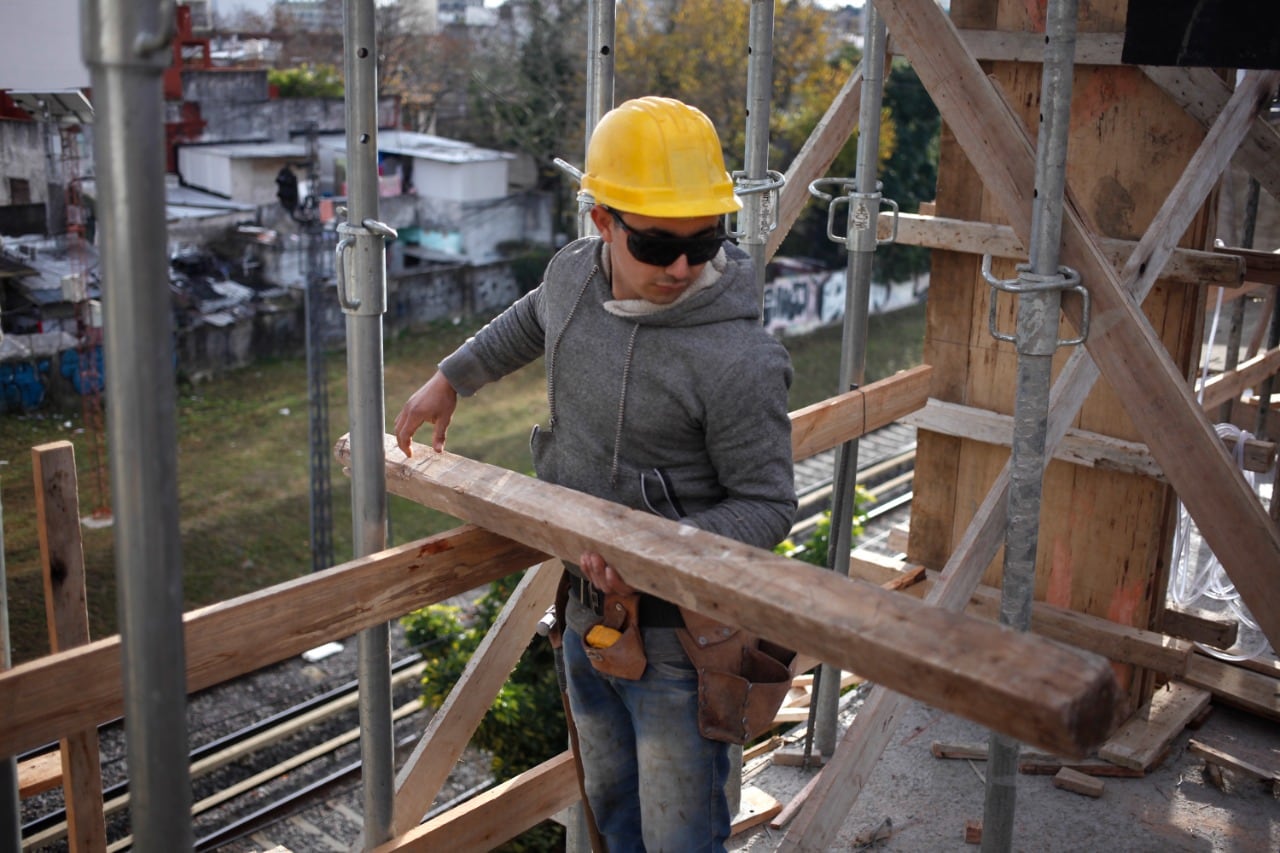 Construcción es el sector más dinámico con una suba de 8,6 por ciento con respecto a febrero de 2020.