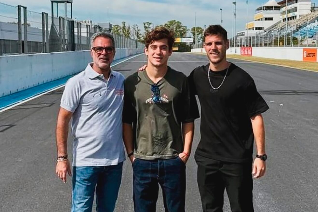 Colapinto junto a Orlando y Sassano, en el Gálvez.