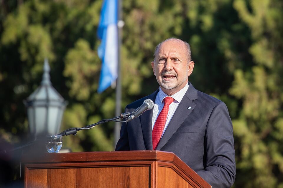 Perotti presidió el acto de la Independencia en Rafaela.