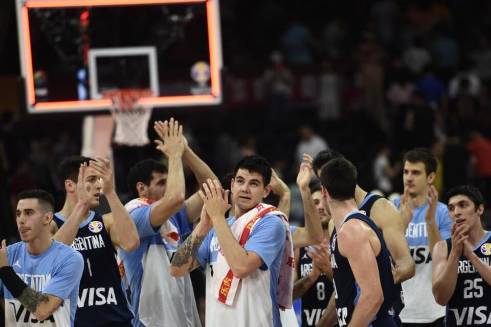 Aplausos de y para la Selección Argentina de básquet.