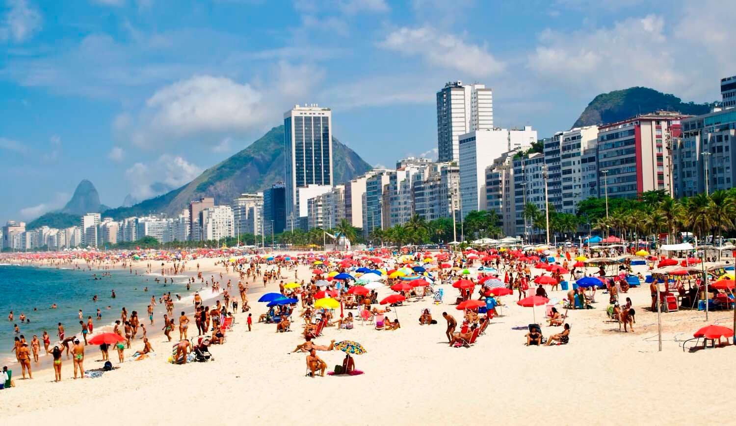 Gastar con tarjeta en el exterior, algo más barato