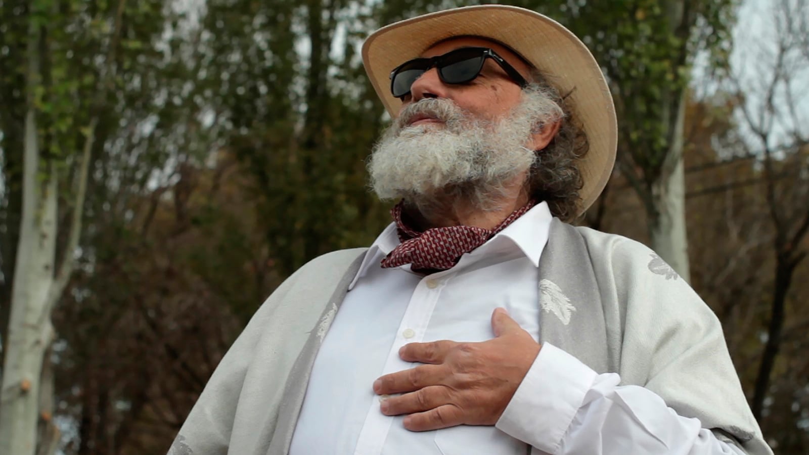 "Tito", la película de Esteban Trivisonno tiene mérito suficiente, es graciosa, se desdobla en capas.