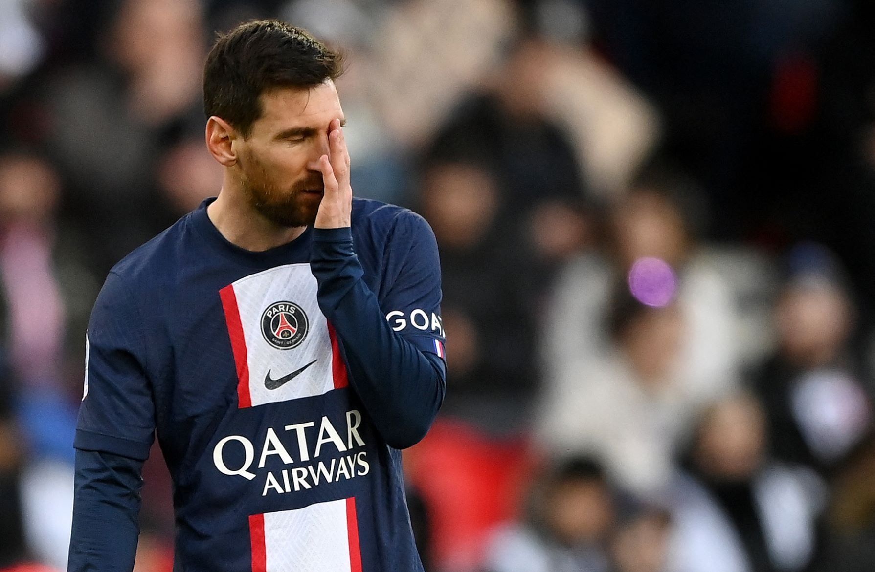 Messi, frustrado por quedar afuera de la Champions League (Foto: AFP).