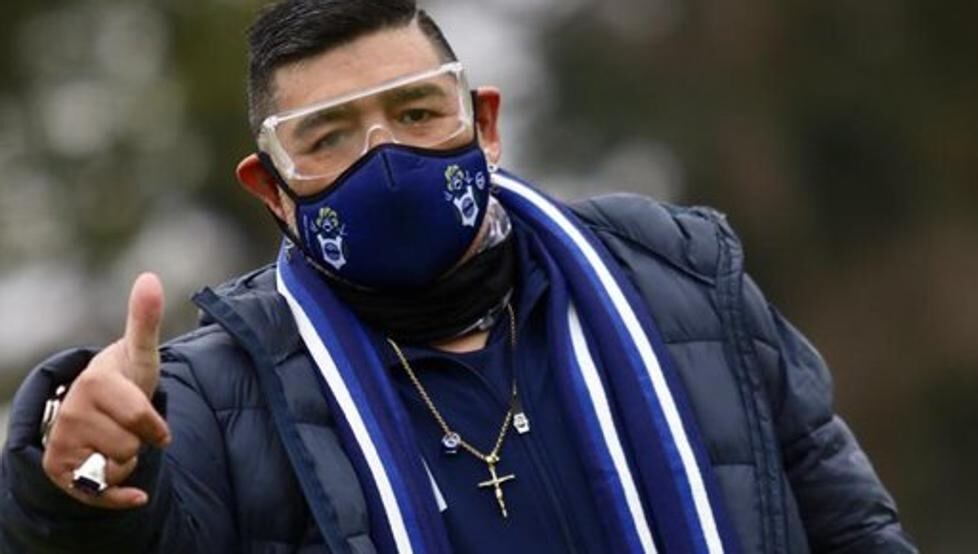 Maradona no asistirá a la primera entrega por cuestiones de salud y para cuidarse del COVID.