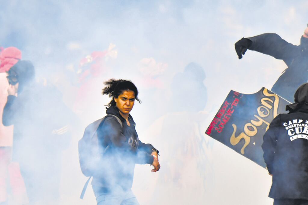 La movilización en París terminó con represión policial, heridos y detenidos.