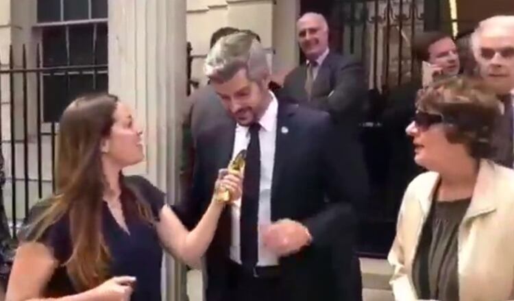 El momento en que Peña fue sorprendido con una banana.