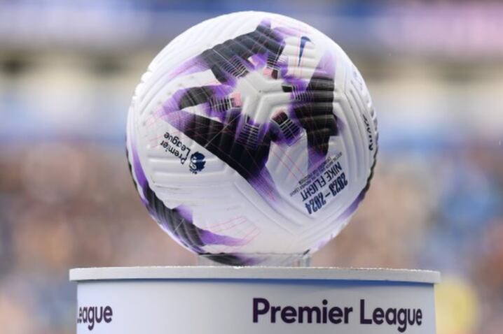 Pelota oficial de la Premier League 2023/24.