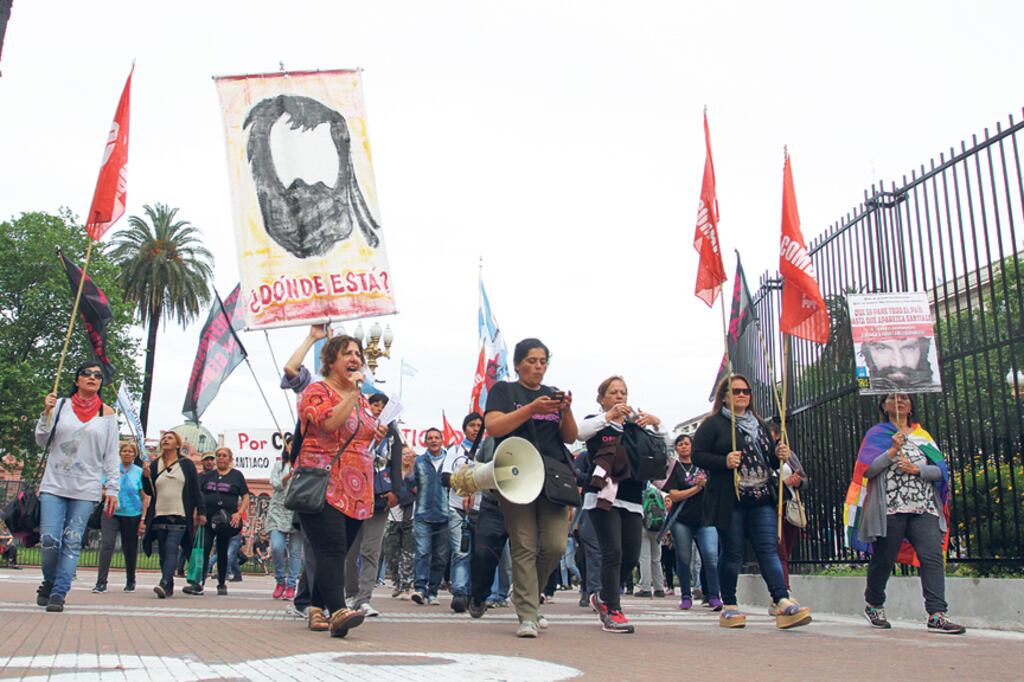 Ayer marcharon algunas agrupaciones de izquierda y hoy se movilizarán otros a la ronda de las Madres.