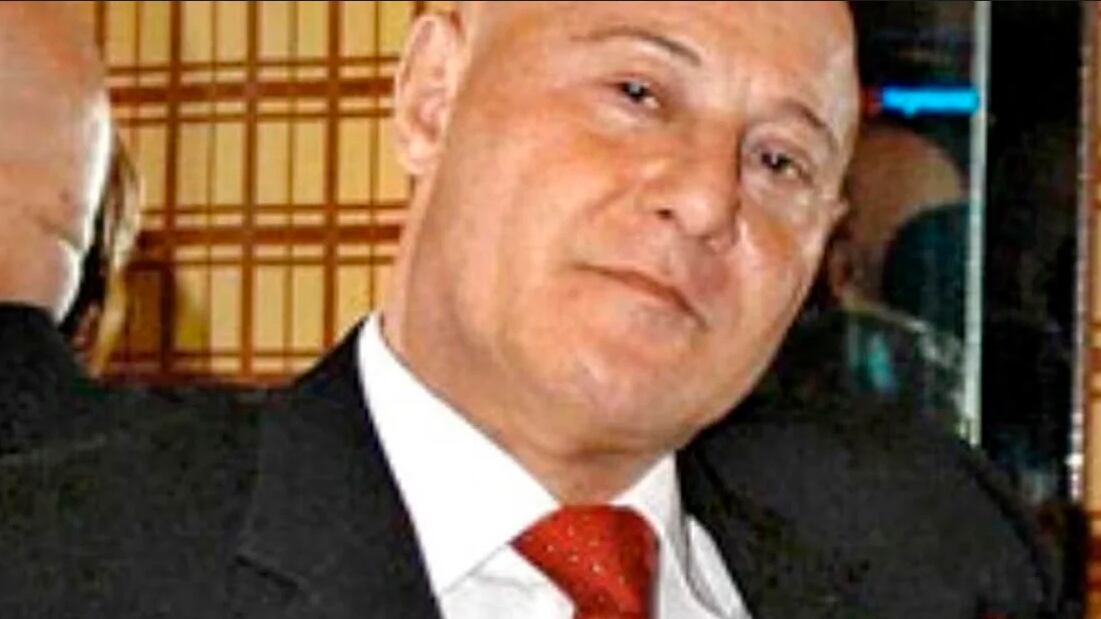 El exespía Raúl Martins, acusado por explotación sexual de mujeres, está más cerca de quedar tras las rejas.