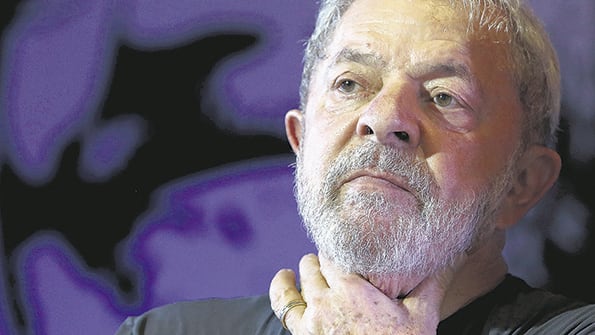 “La fuerza que me hace resistir viene de ustedes”, dijo Lula.