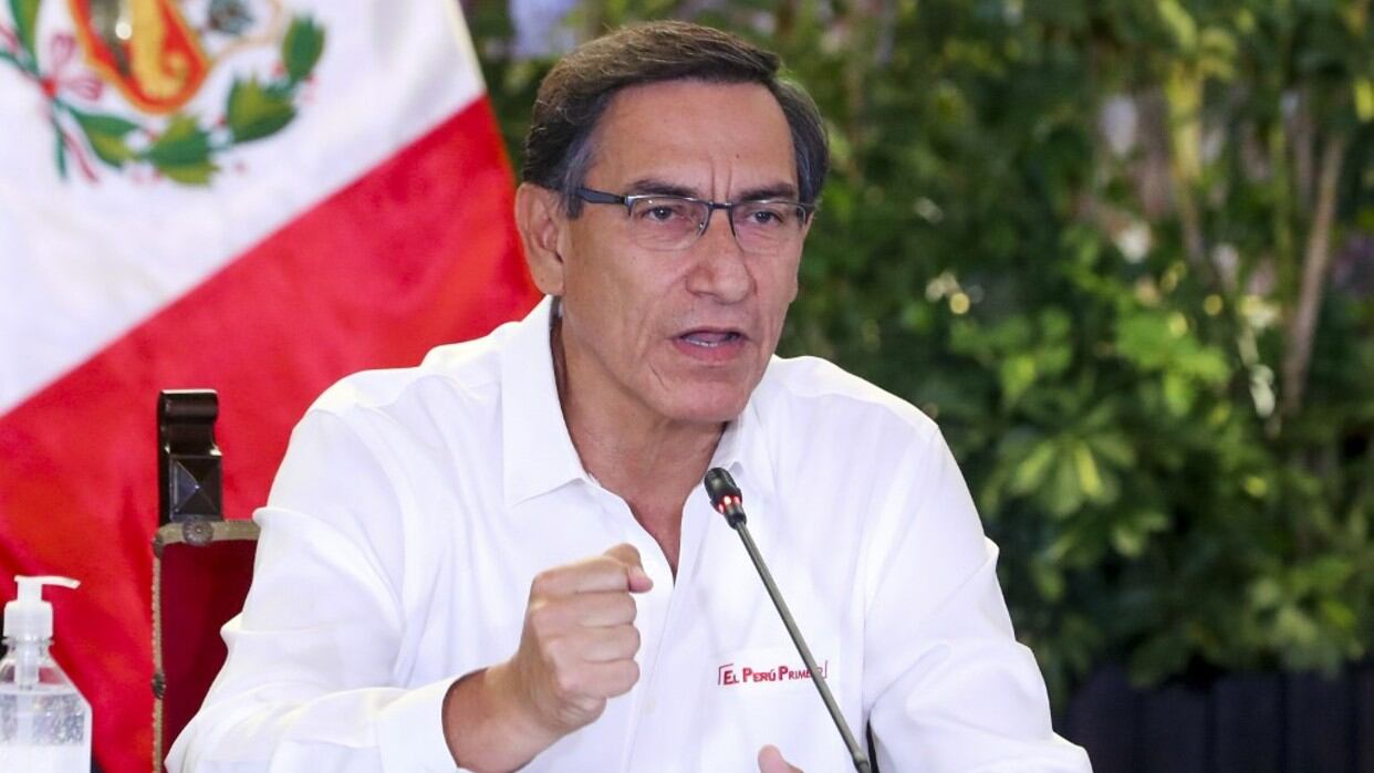 El presidente Martín Vizcarra comunicó la insólita medida por cadena nacional.