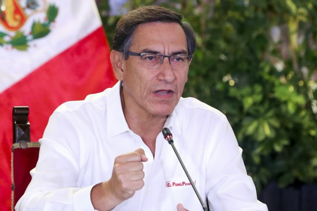 El presidente Martín Vizcarra comunicó la insólita medida por cadena nacional.