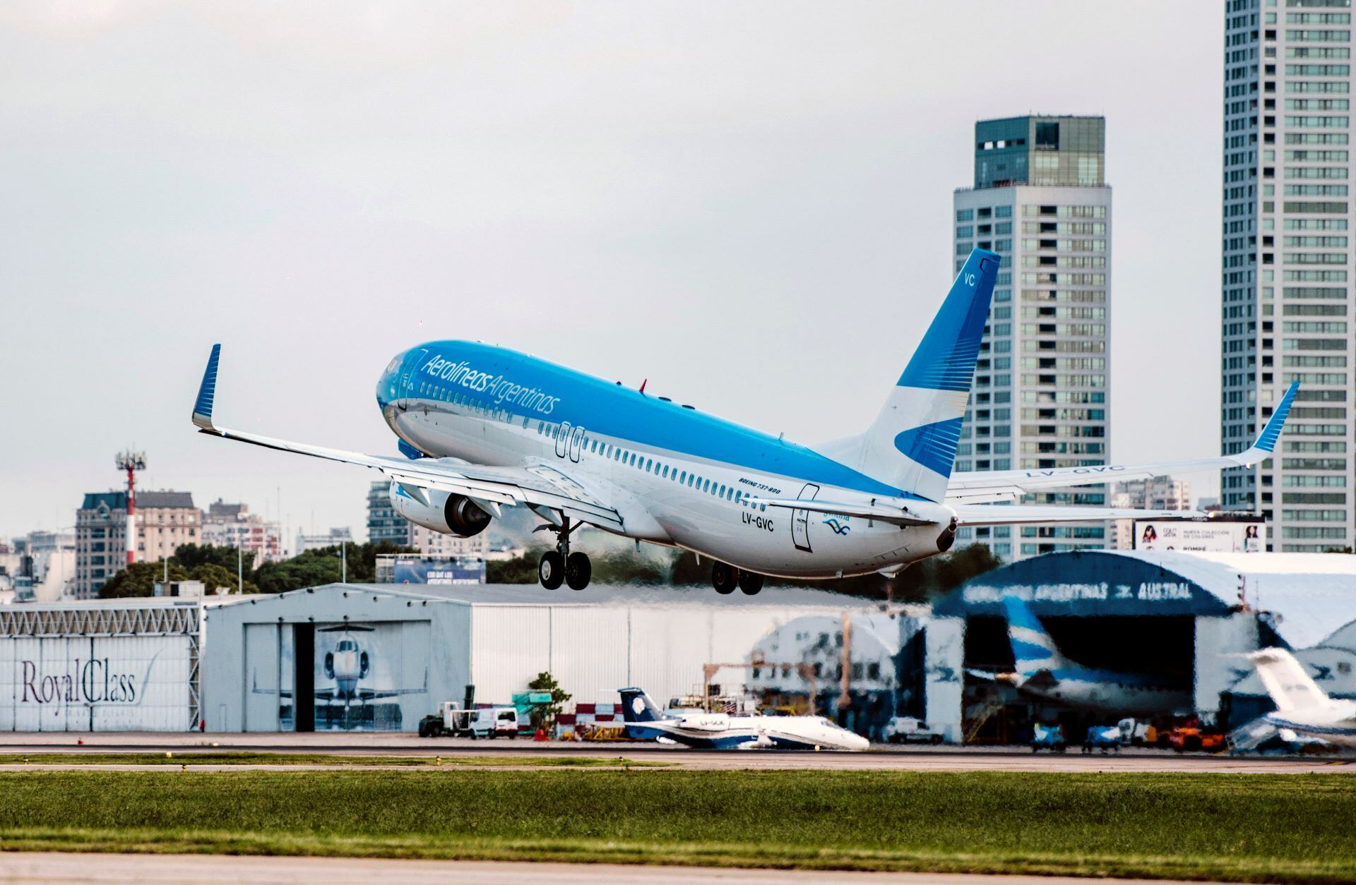 Aerolíneas Argentinas operará vuelos a Estados Unidos desde el Aeroparque Jorge Newbery. 