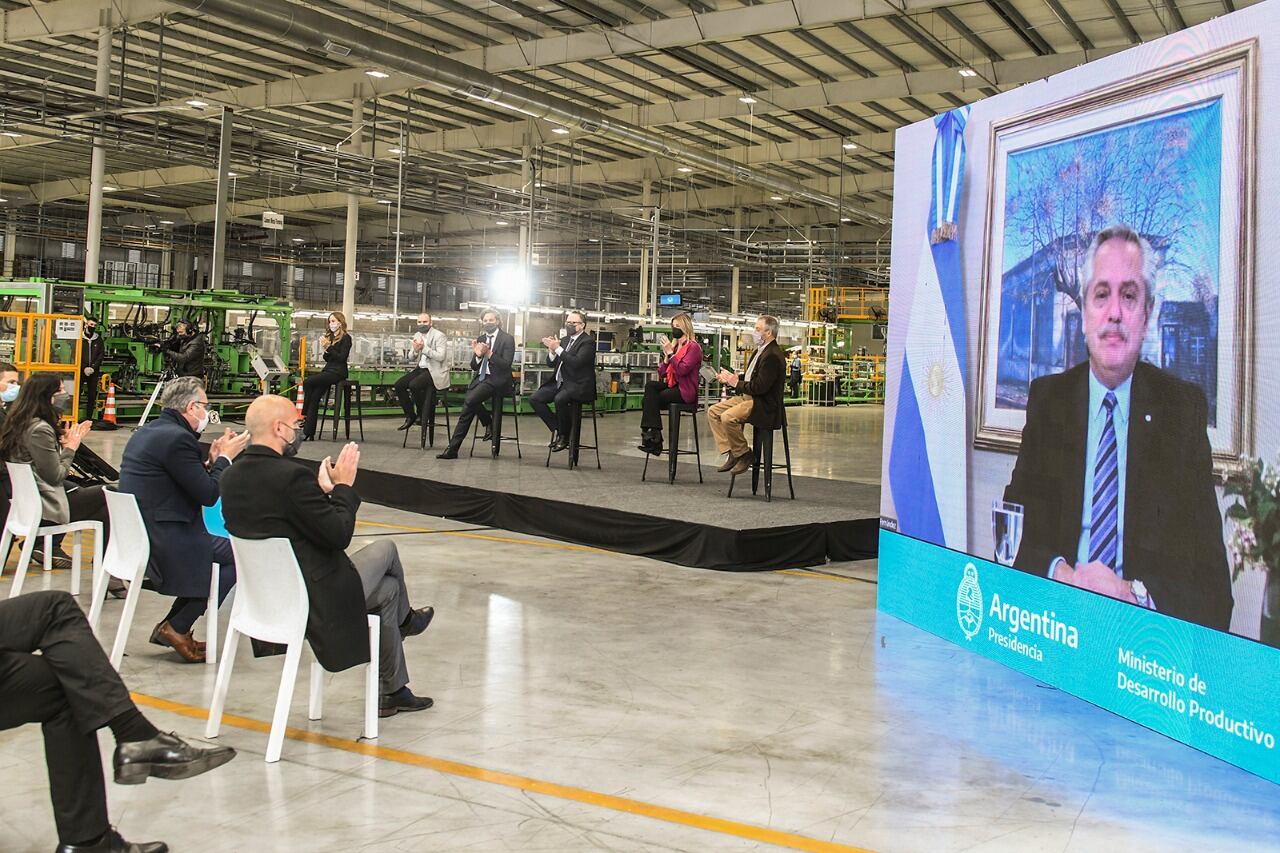 "Argentina se recupera si el que trabaja tiene la posibilidad de mejorar su consumo", aseguró Fernández.