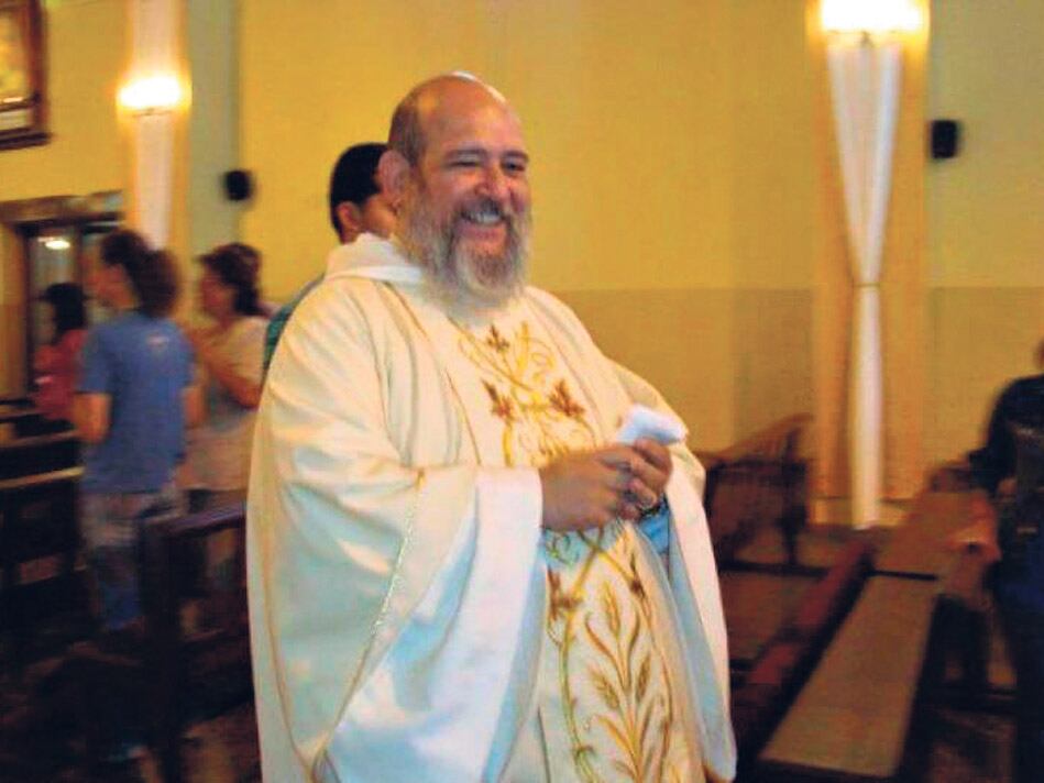 Rosa fue investigado por el Vaticano, pero el Arzobispado de Salta se niega a entregar el informe.