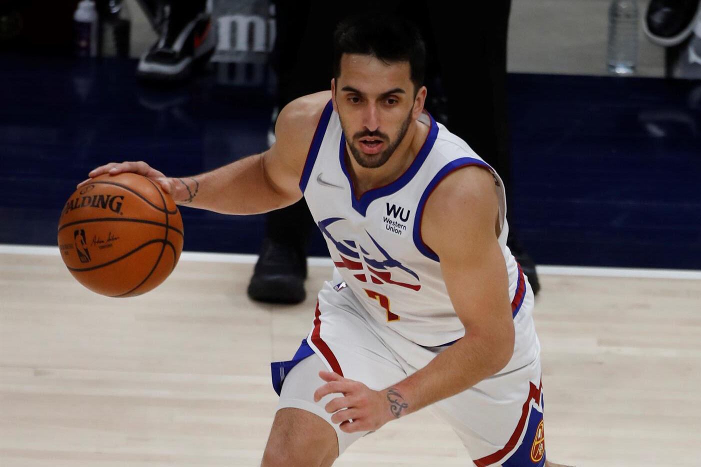 Facundo Campazzo tuvo una buena actuación en el partido que Denver Nuggets le ganó a Minnesota Timberwolves.