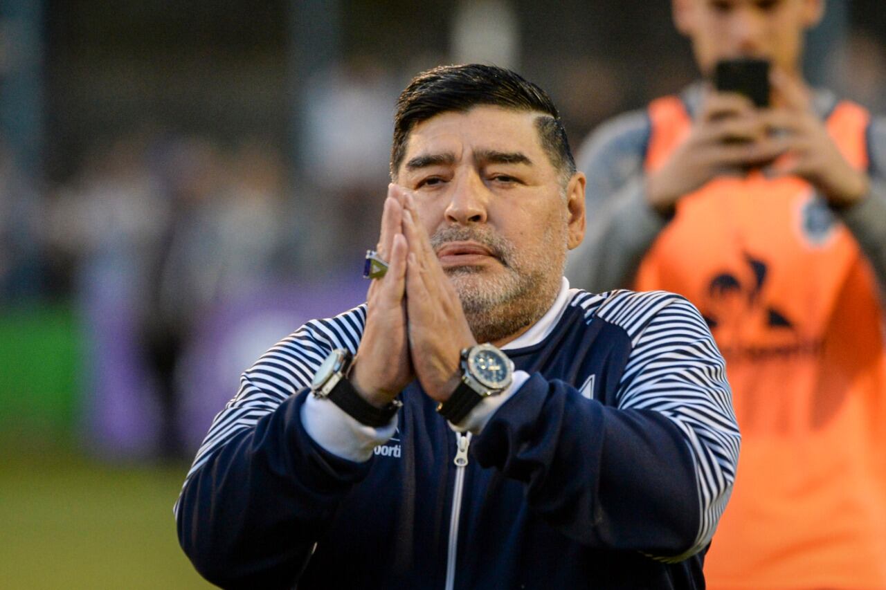 Diego Maradona, DT del Lobo