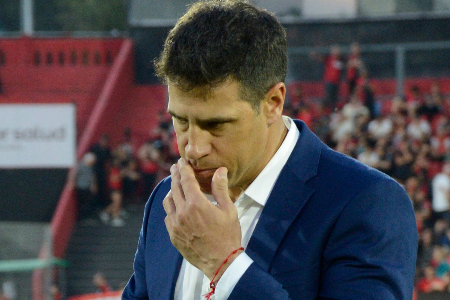 Domínguez defendió su gestión al frente del Fortín