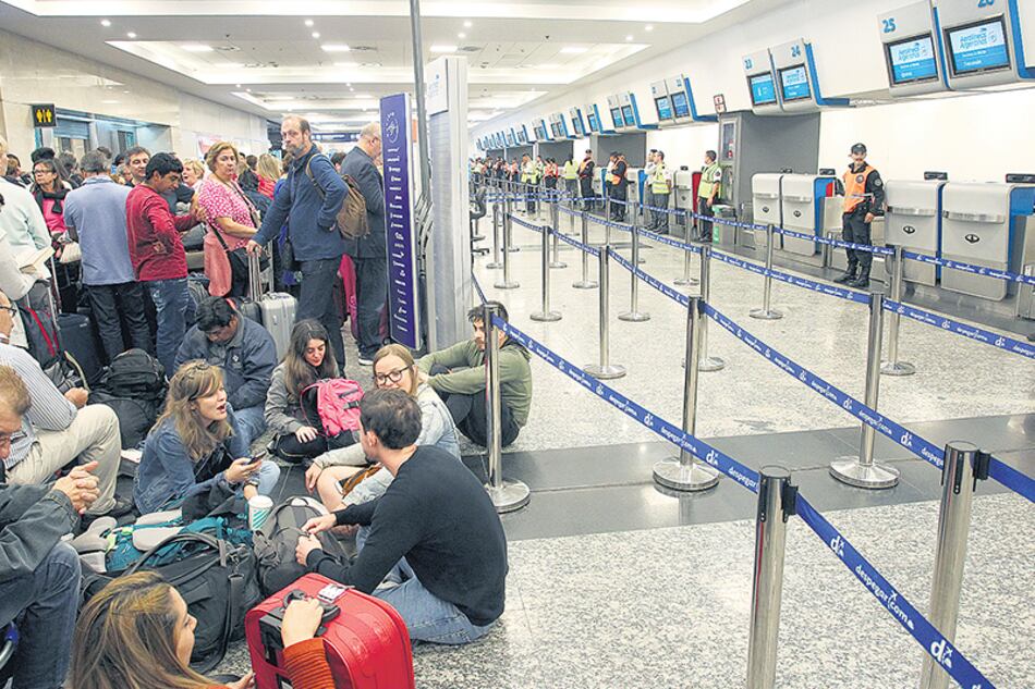 “Es la primera vez que Aerolíneas incumple un acuerdo homologado”, denunciaron los trabajadores.