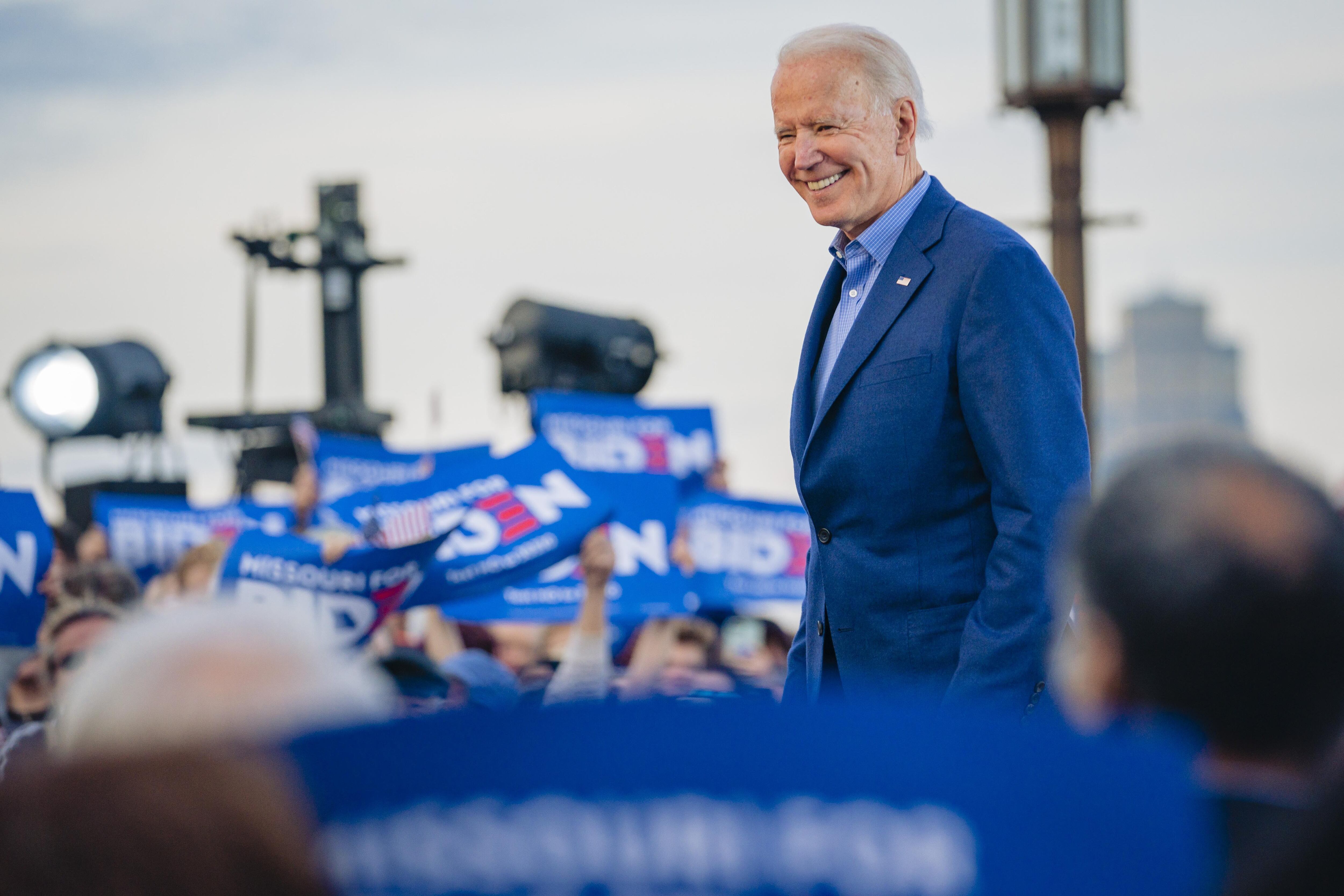 Biden, de campaña en Kansas City, Missouri, estado en el que venció por amplio margen.