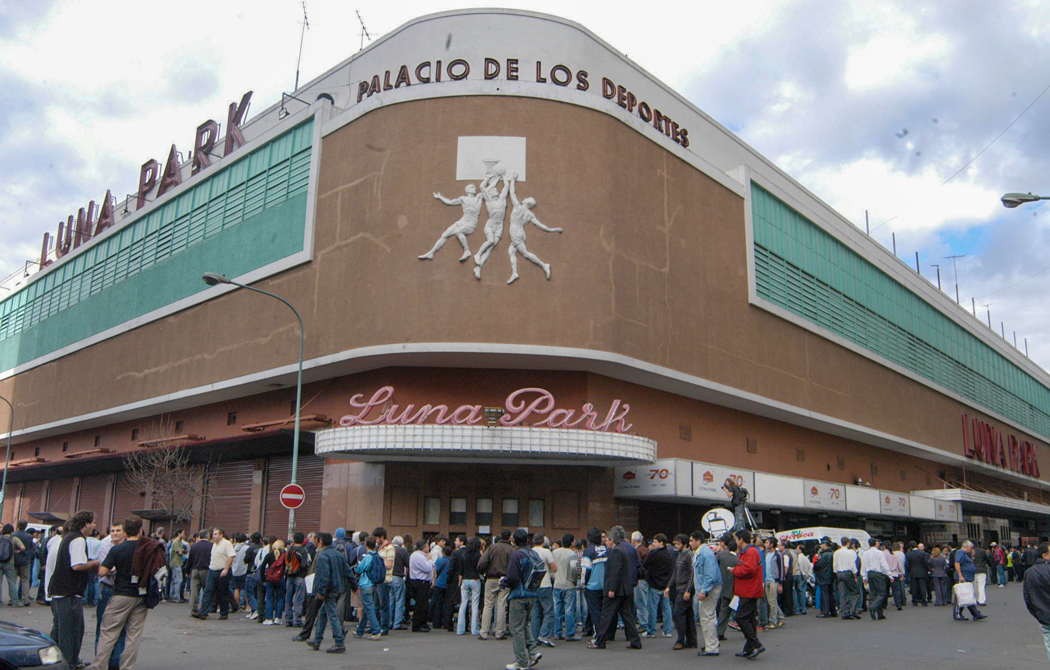 La fachada del Luna Park se conservará.