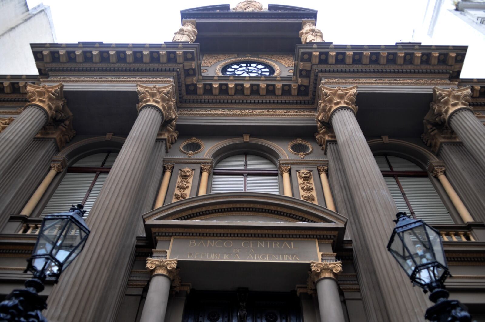 Según datos del Banco Central, los plazos fijos tuvieron una baja del 7,6 por ciento real 