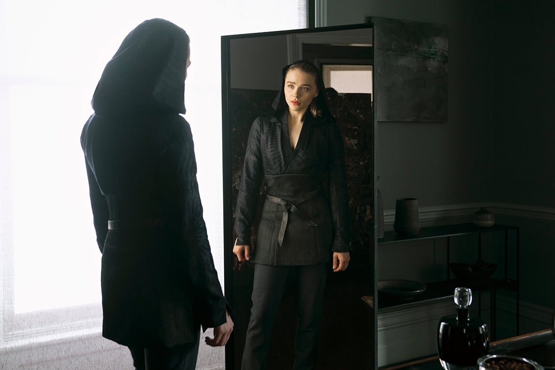 Chloë Grace Moretz es Flynne, la protagonista de "La periferia".