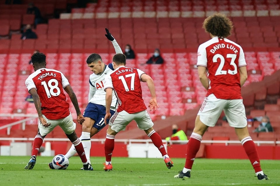 El momento de la rabona de Lamela, elegida como el mejor gol del año