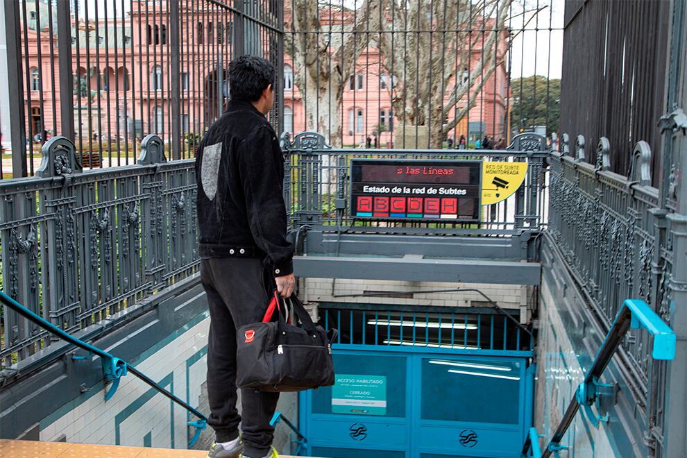 Desde el comienzo de la pandemia, según el sindicato, hubo 330 casos de trabajadores con coronavirus. Además, se registraron "seis casos fatales, de los cuales tres corresponden a mayores de 60 años".