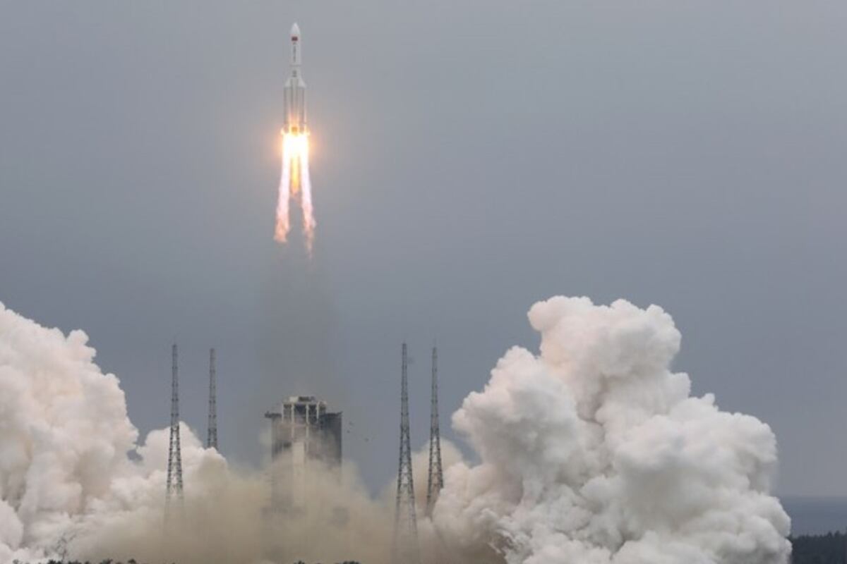 Gran parte del cohete chino se desintegró sobre el océano Índico.