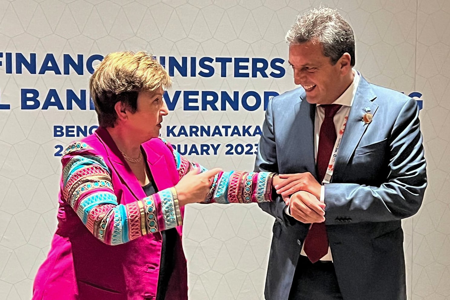 El ministro de Economía, Sergio Massa, con la titular del FMI, Kristalina Georgieva, en la reunión del G20 en India este fin de semana.