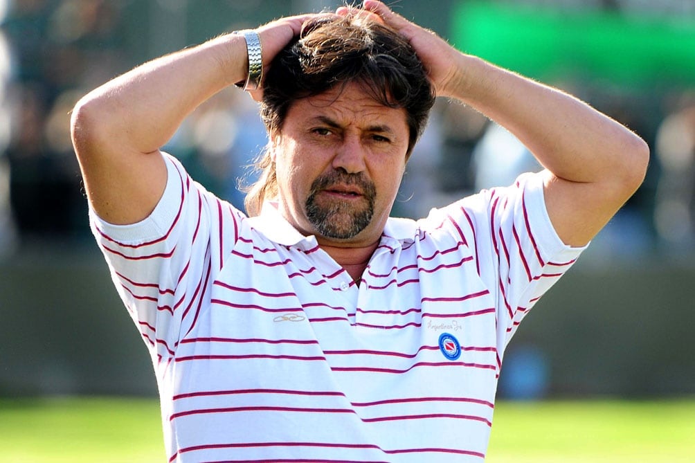 Caruso Lombardi contó que debió someterse a una operación por un tumor en la cabeza. (Foto: Télam)