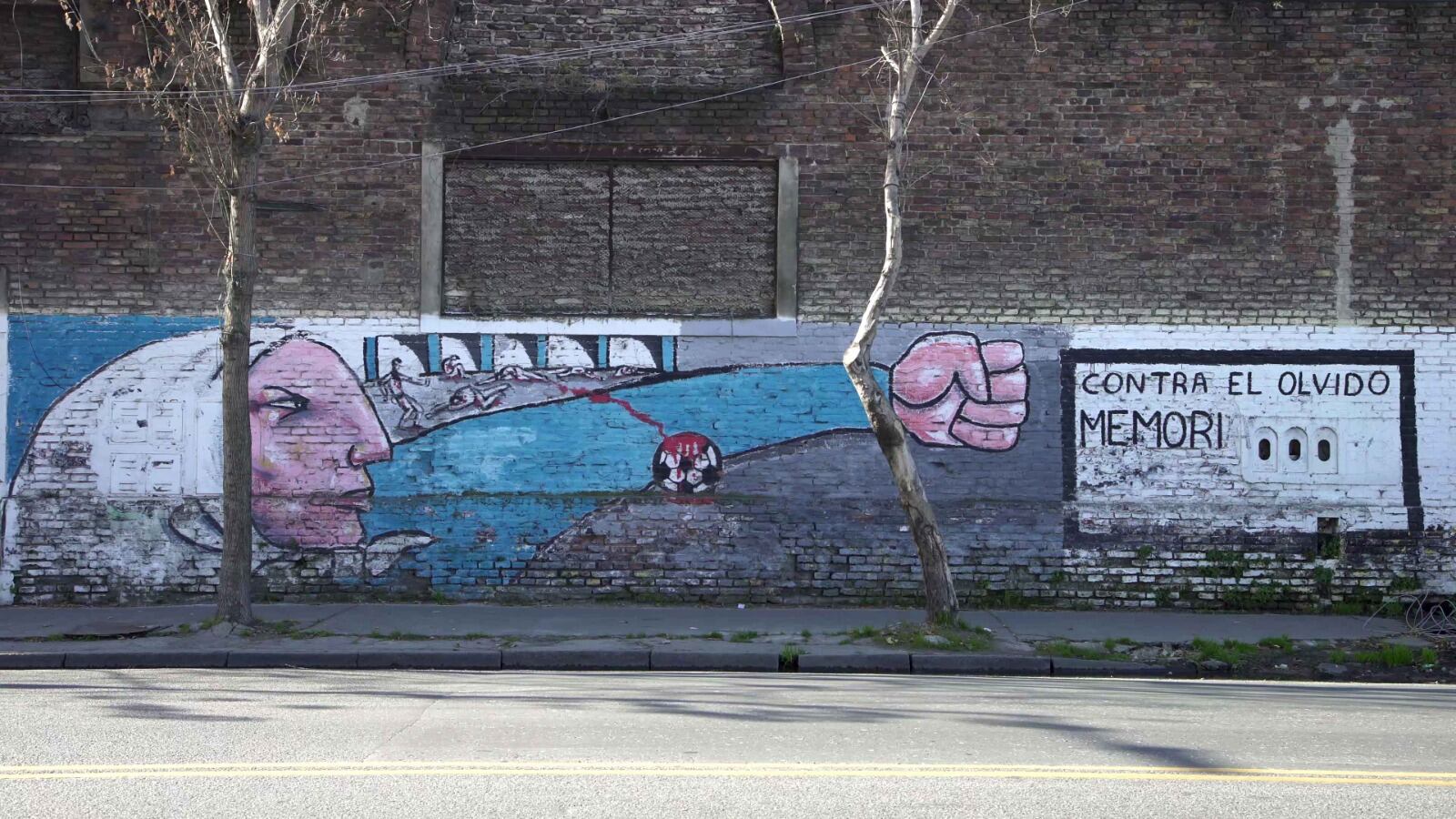 El mural homenaje a las Madres de Plaza de Mayo en Avellaneda.