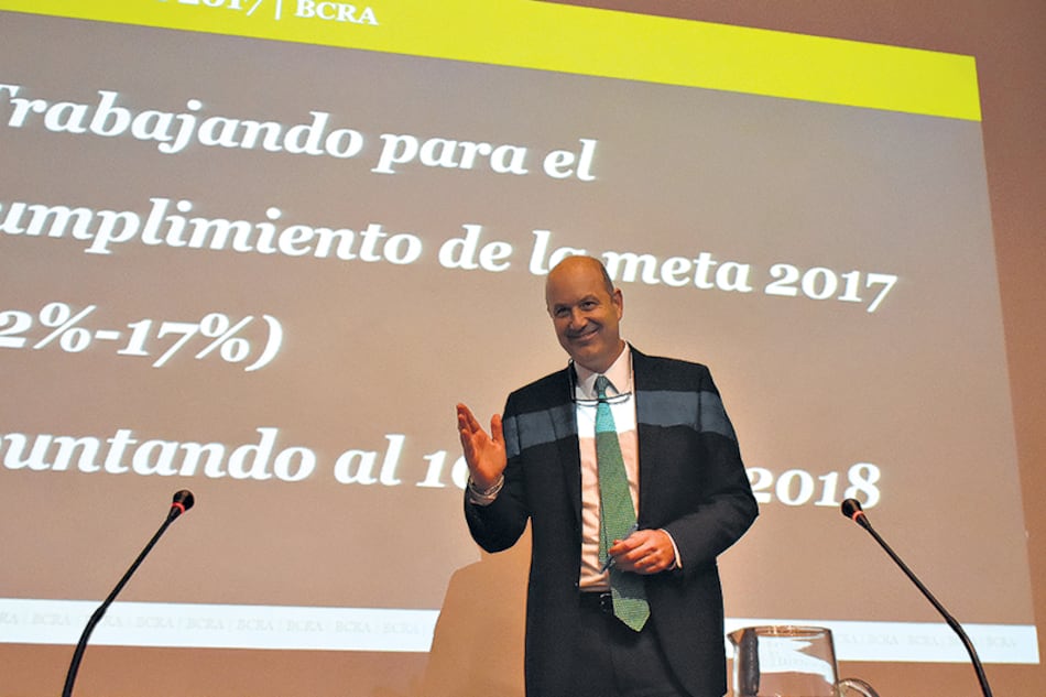 Federico Sturzenegger brindó ayer, ante banqueros y periodistas, un panorama ultraoptimista. Casi no hay opiniones privadas que coincidan.