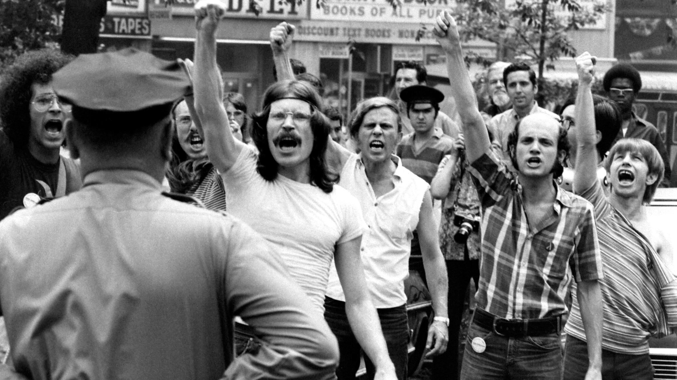 El reclamo contra la violencia policial por Stonewall Inn.