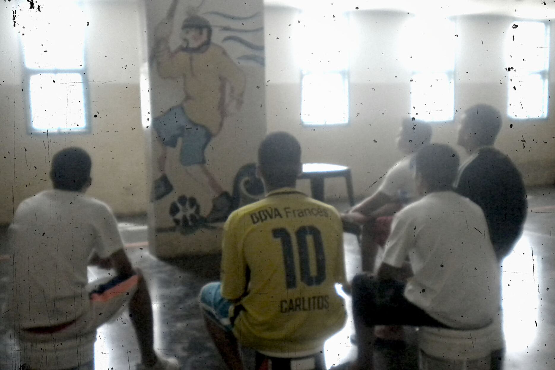 Los talleres son el único espacio de libertad y creación para los menores presos.