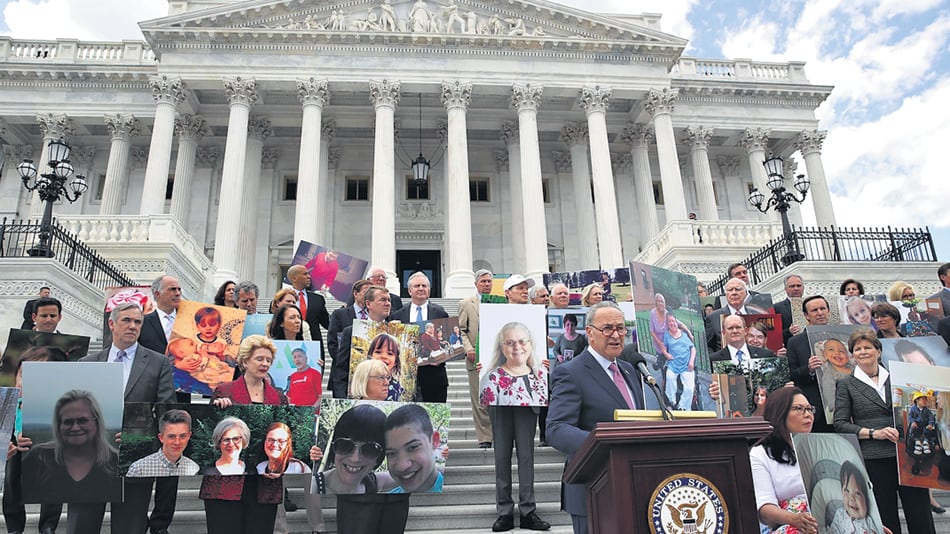 “Los republicanos sólo están hablando para los multimillonarios”, dijo el senador demócrata Chuck Schumer.