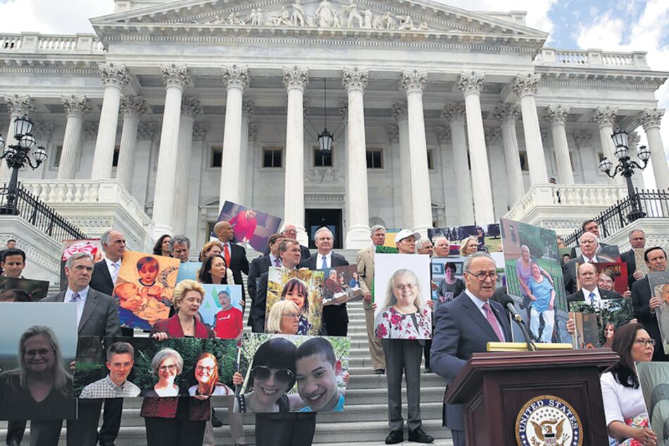 “Los republicanos sólo están hablando para los multimillonarios”, dijo el senador demócrata Chuck Schumer.