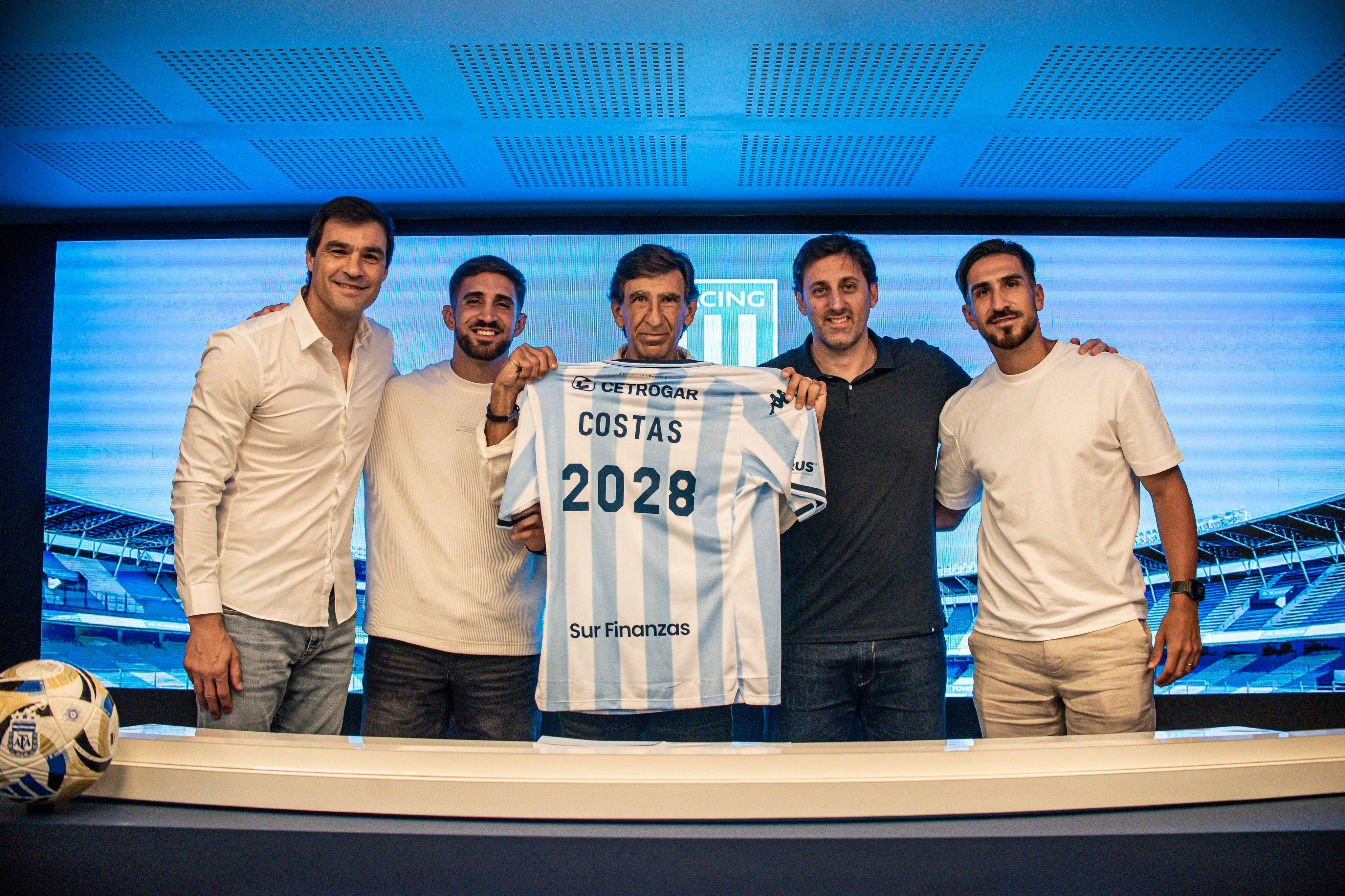 FOTO PRENSA RACING
racing costas diego milito
