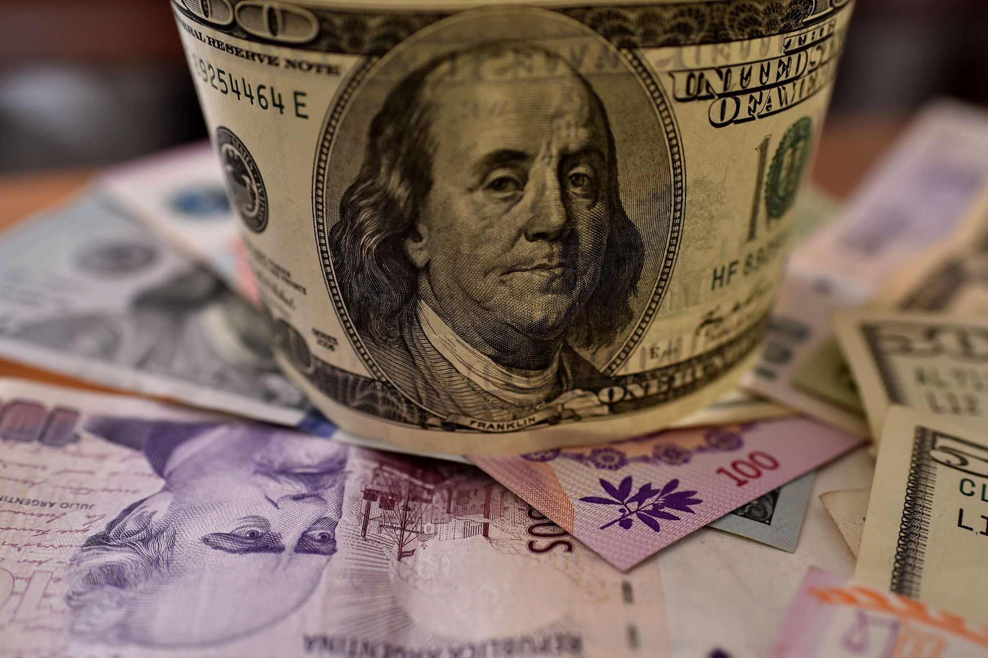 El dólar también opera como medio de pago en el sector inmobiliario.