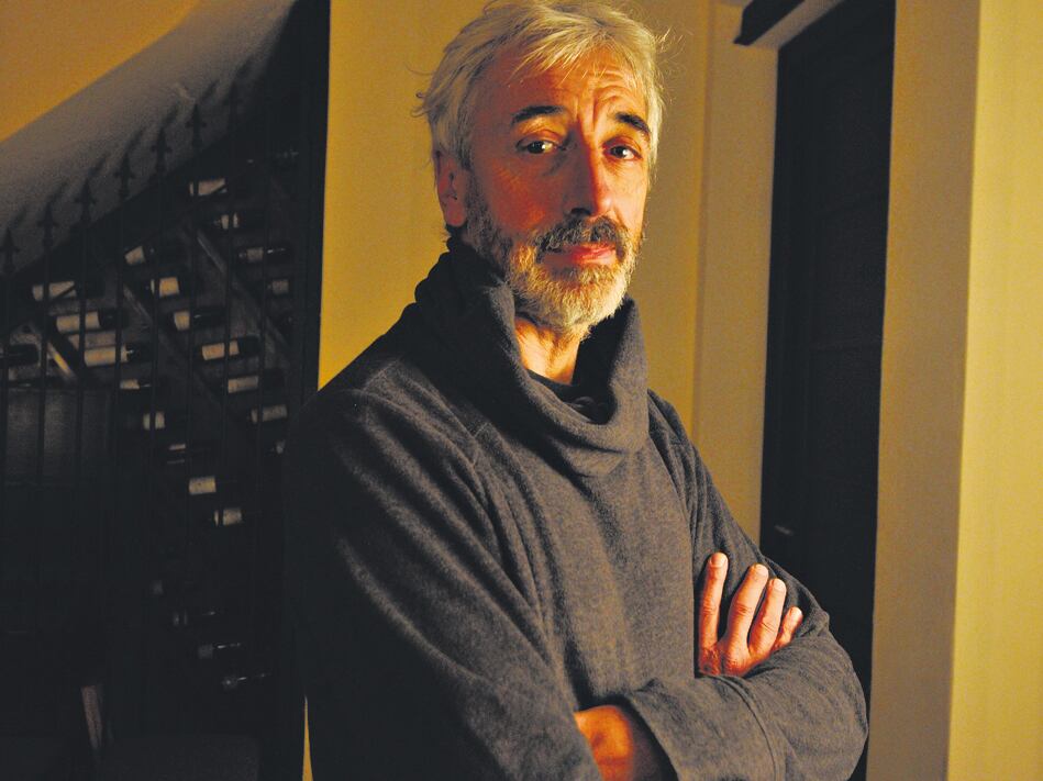 “La idea es estar atentos a lo que va y viene entre ambas orillas”, afirma Andrés Ehrenhaus.