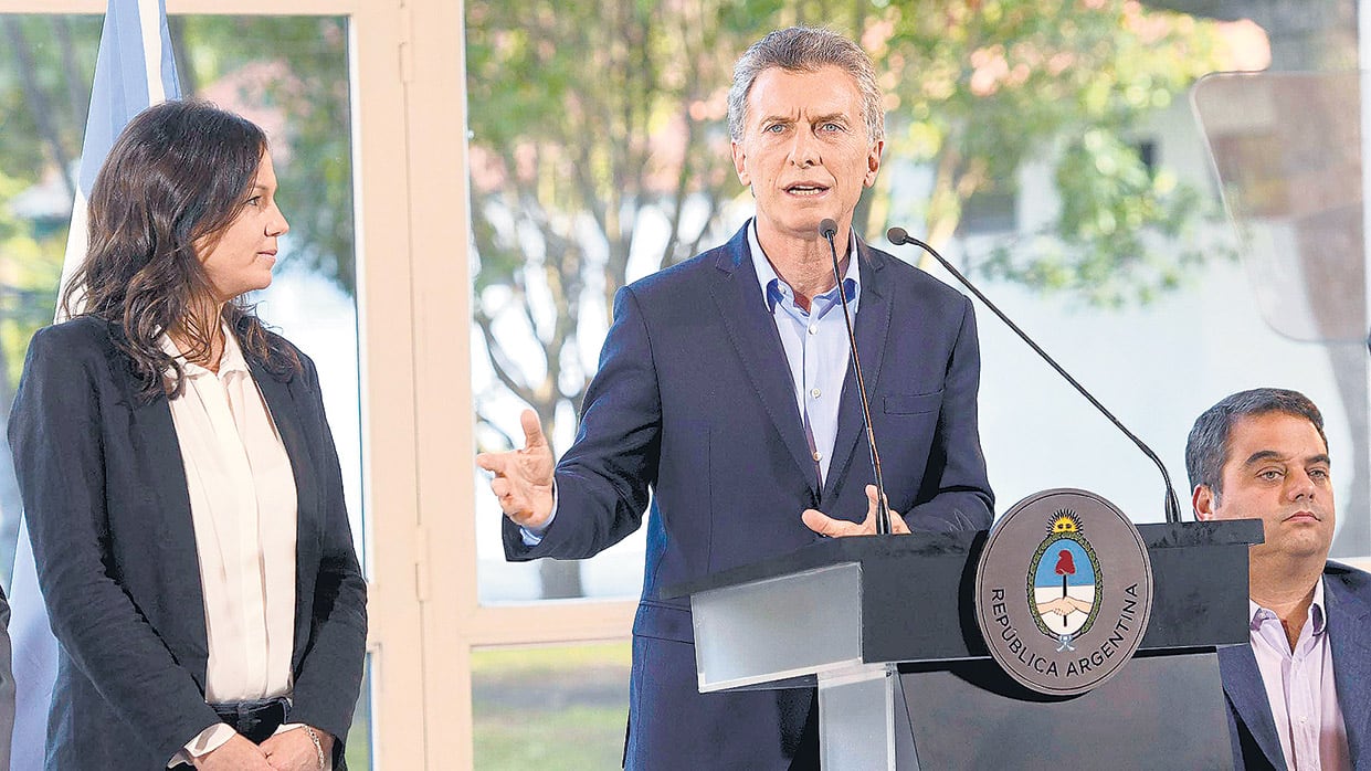 Mauricio Macri celebró los resultados junto a Carolina Stanley (Desarrollo Social) y Jorge Triaca (Trabajo).