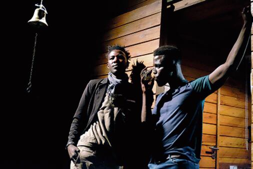 Sow y Fallow no son actores profesionales. Se conocieron en la calle, como vendedores ambulantes.