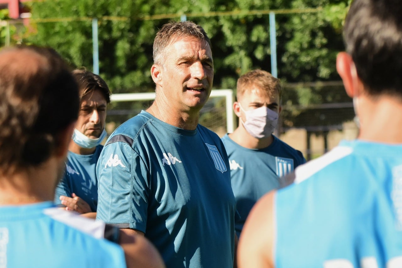 Juan Antonio Pizzi, flamante DT de Racing.