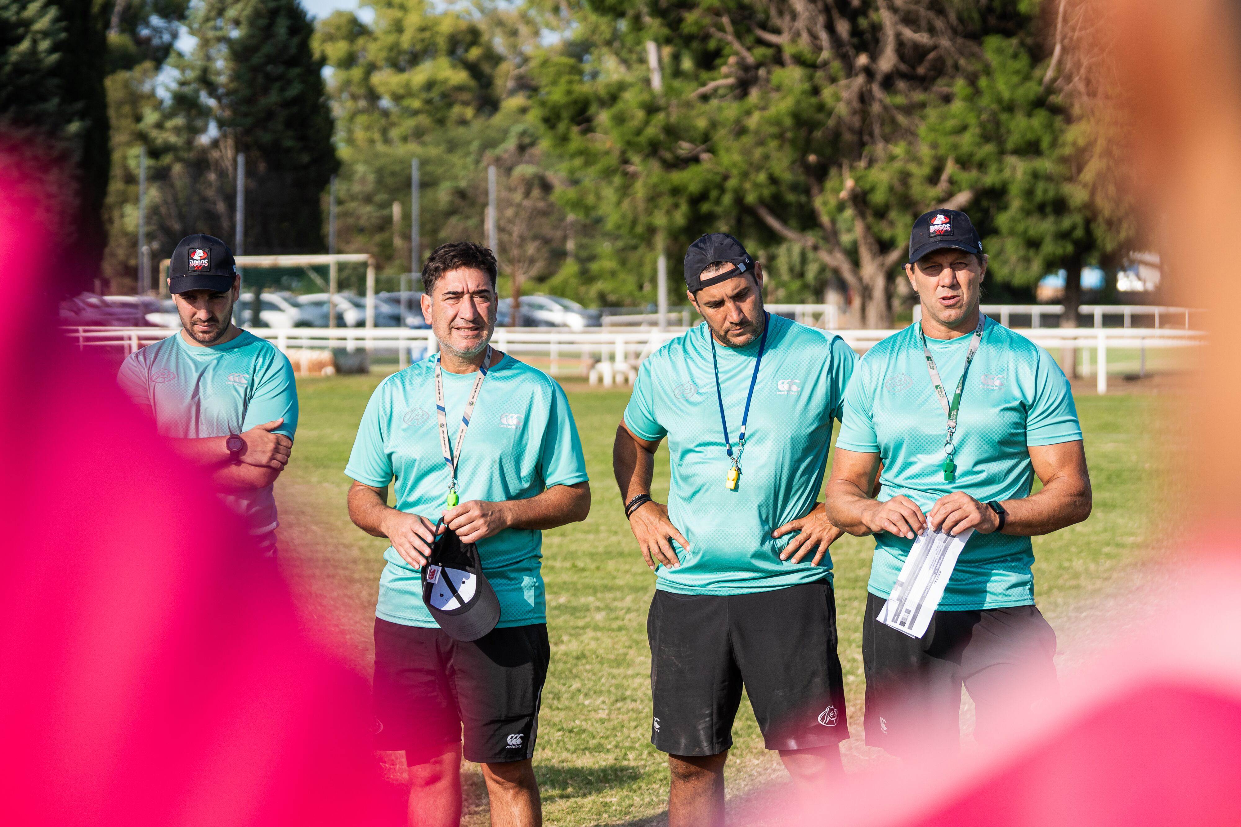 El cuerpo técnico del equipo de Dogos XV de Córdoba